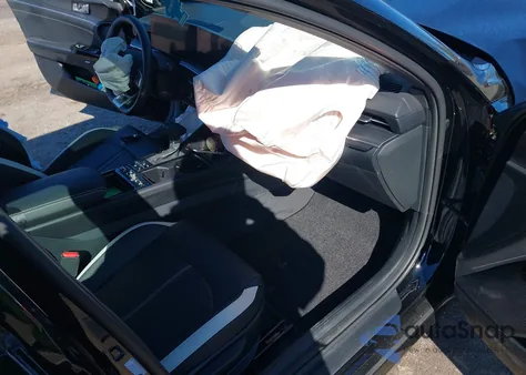 2025 Kia K5 Gt-Line из США, поврежденный, VIN KNAG64J76S5348307